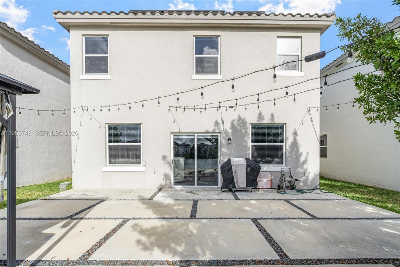 1388 SE 27th Ter, Homestead, FL 33035 Photo