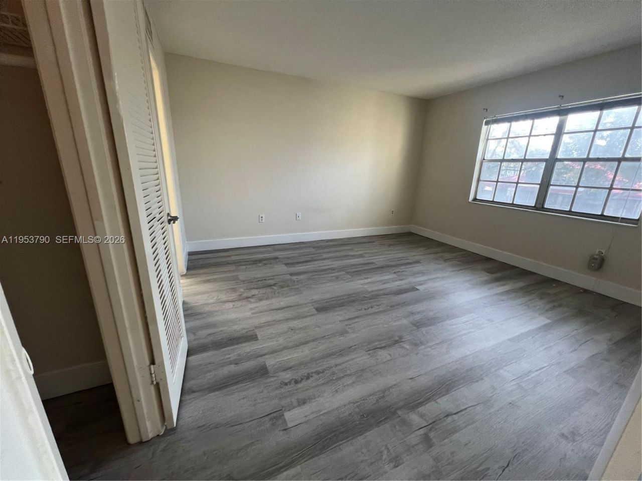 5731 NW 37th St , Unit 218, Virginia Gardens, FL 33166 Photo