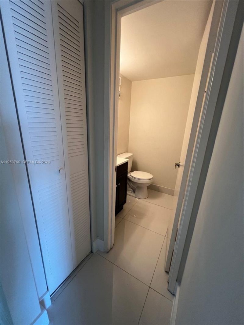 5731 NW 37th St , Unit 218, Virginia Gardens, FL 33166 Photo