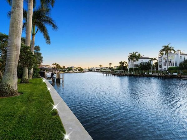 1795 Hurricane Harbor LN , NAPLES, FL 34102