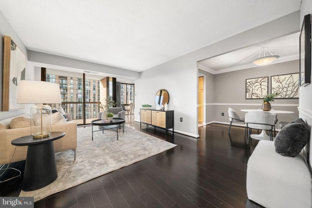 4500 S Four Mile Run Drive, Unit 710, Arlington, VA 22204 Main Photo