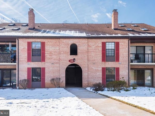 510 WASHINGTON PLACE, CHESTERBROOK, PA 19087