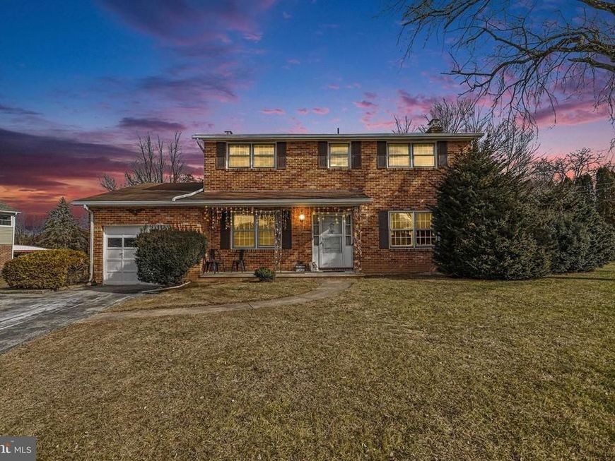 2072 Andover Drive, Dover, PA 17315 Main Photo