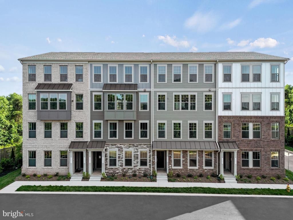 1008a Mays Lane, Manassas Park, VA 20111 Main Photo