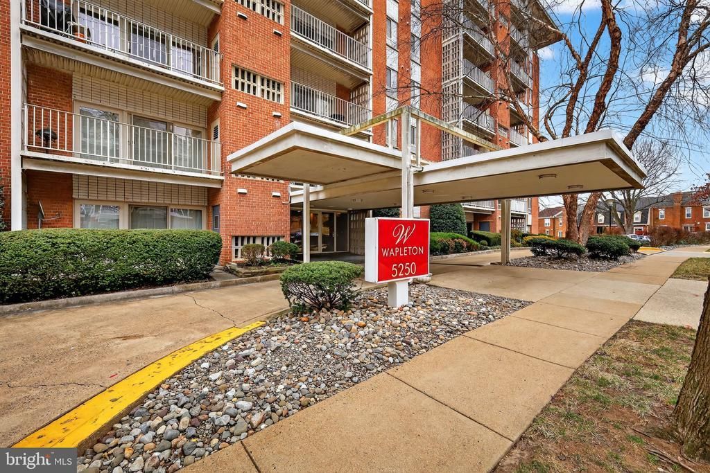 5250 Valley Forge Drive, Unit 502, Alexandria, VA 22304 Main Photo