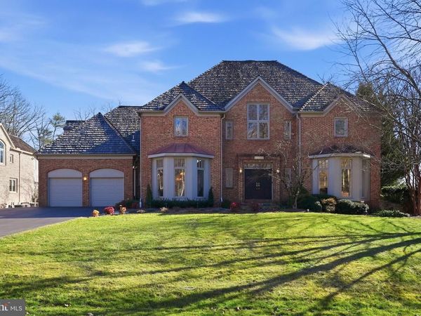 9860 AVENEL FARM, POTOMAC, MD 20854