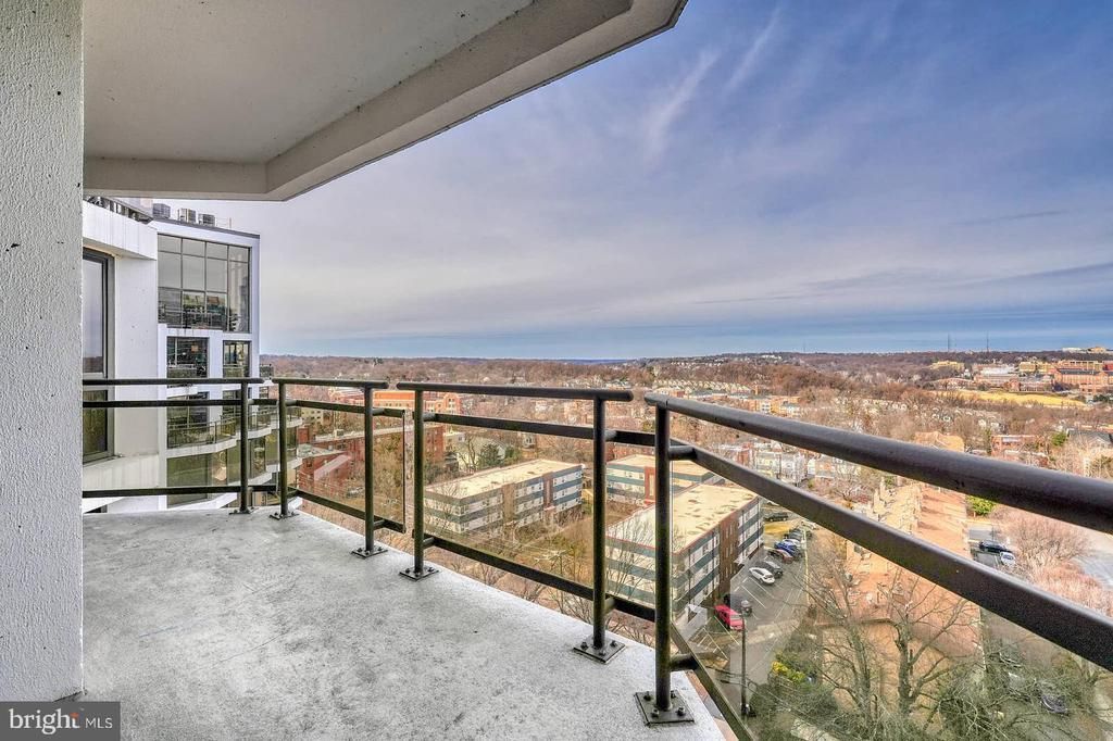 1530 Key Boulevard, Unit 1202, Arlington, VA 22209 Main Photo