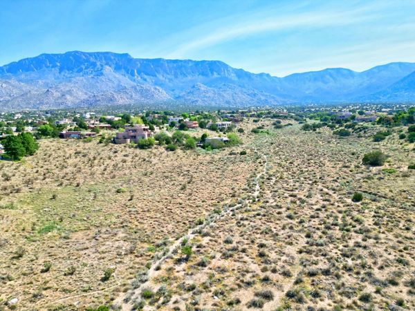 1239 Rockrose Road NE, Albuquerque, NM 87122