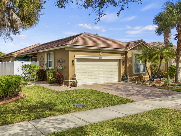 9901 SW Eastbrook Circle SW, Port Saint Lucie, FL 34987