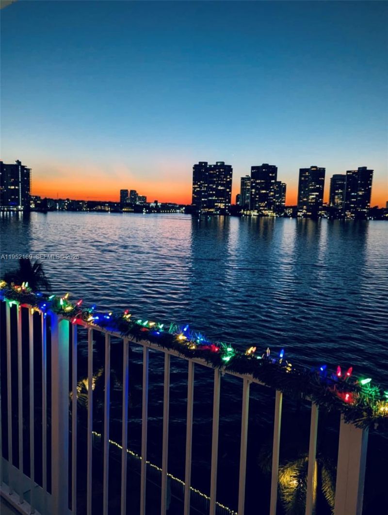 17800 N Bay Rd, Unit 605, Sunny Isles Beach, FL 33160 Photo