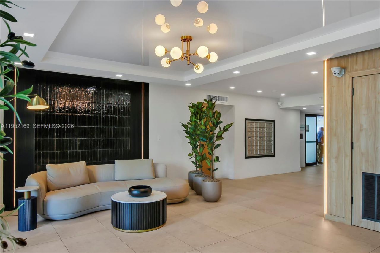 17800 N Bay Rd, Unit 605, Sunny Isles Beach, FL 33160 Photo