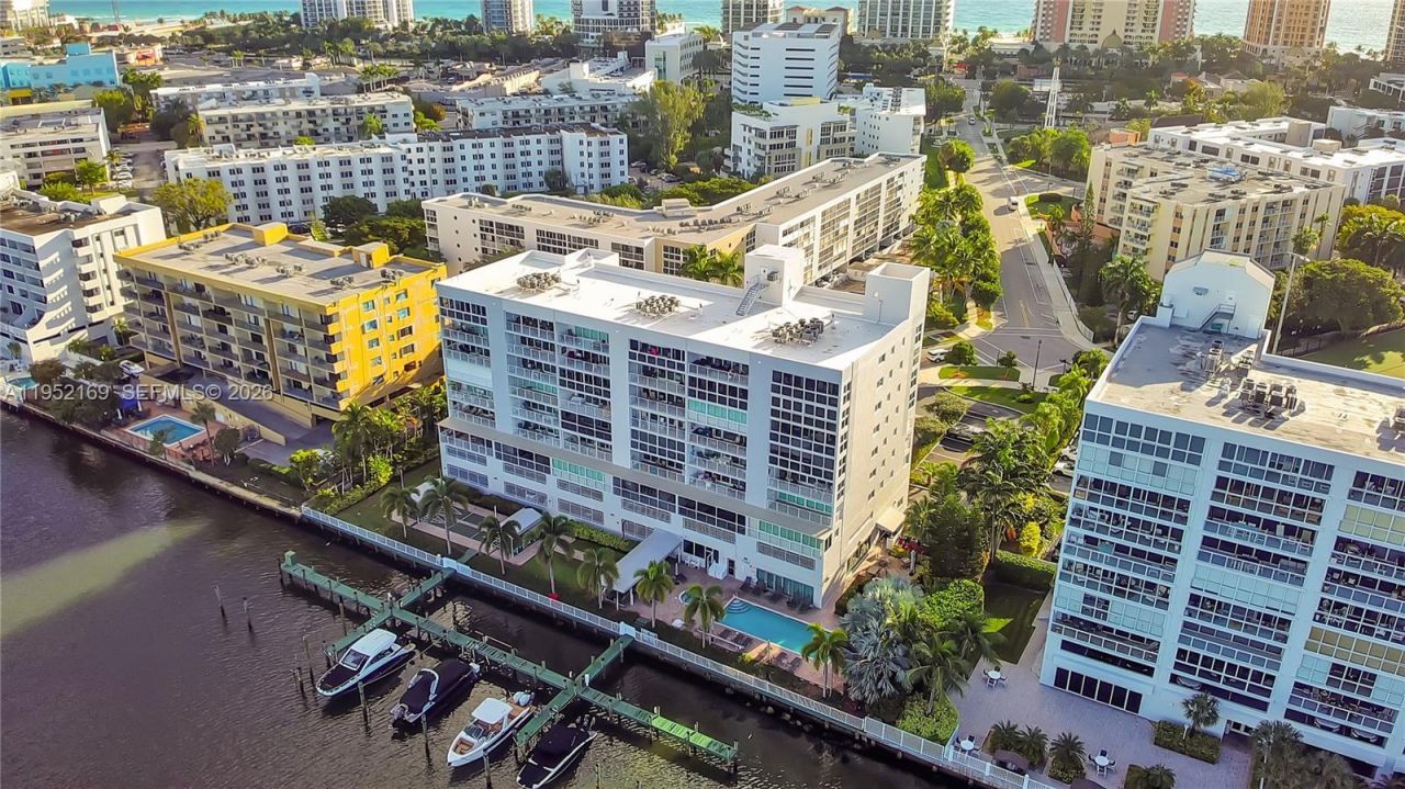 17800 N Bay Rd, Unit 605, Sunny Isles Beach, FL 33160 Photo