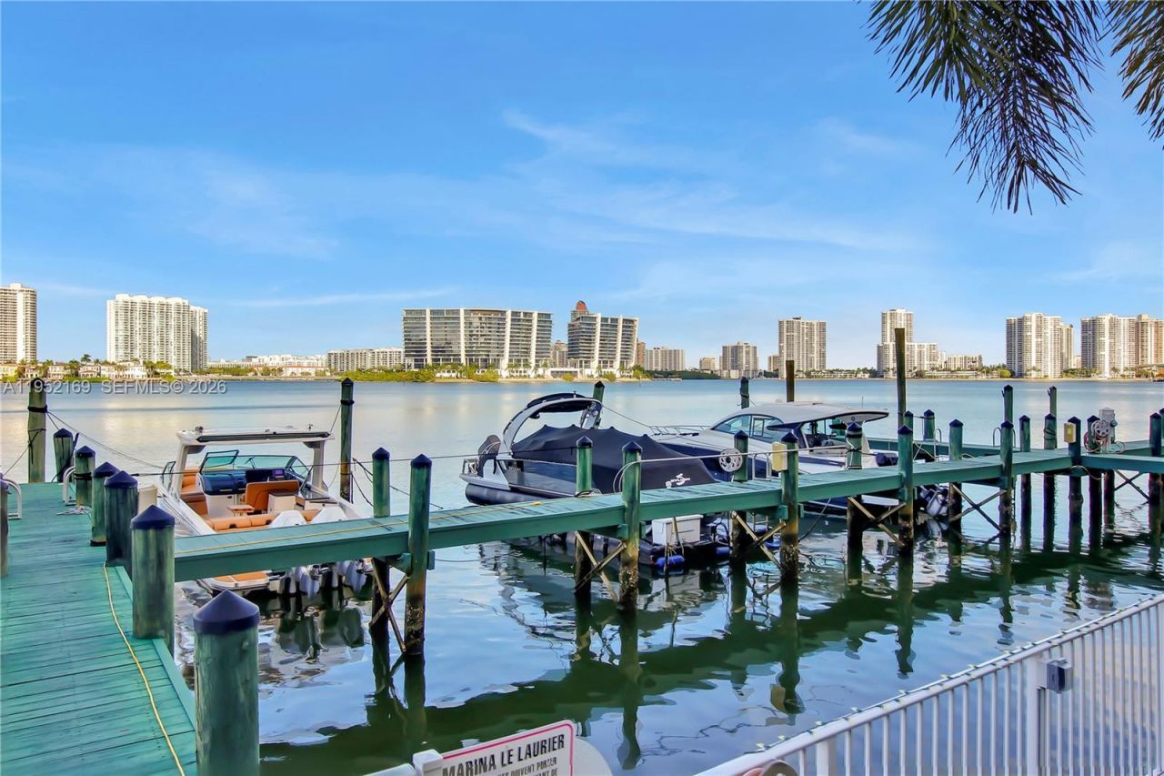 17800 N Bay Rd, Unit 605, Sunny Isles Beach, FL 33160 Photo