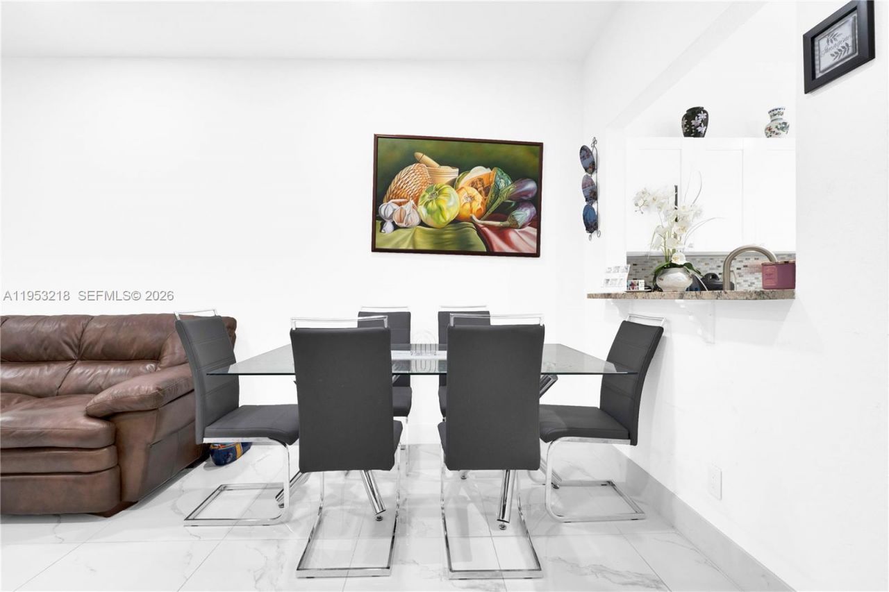 64 SW 15th Ter , Homestead, FL 33030 Photo