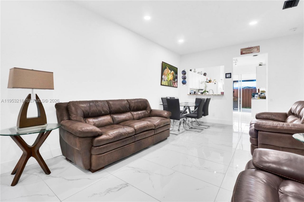 64 SW 15th Ter , Homestead, FL 33030 Photo