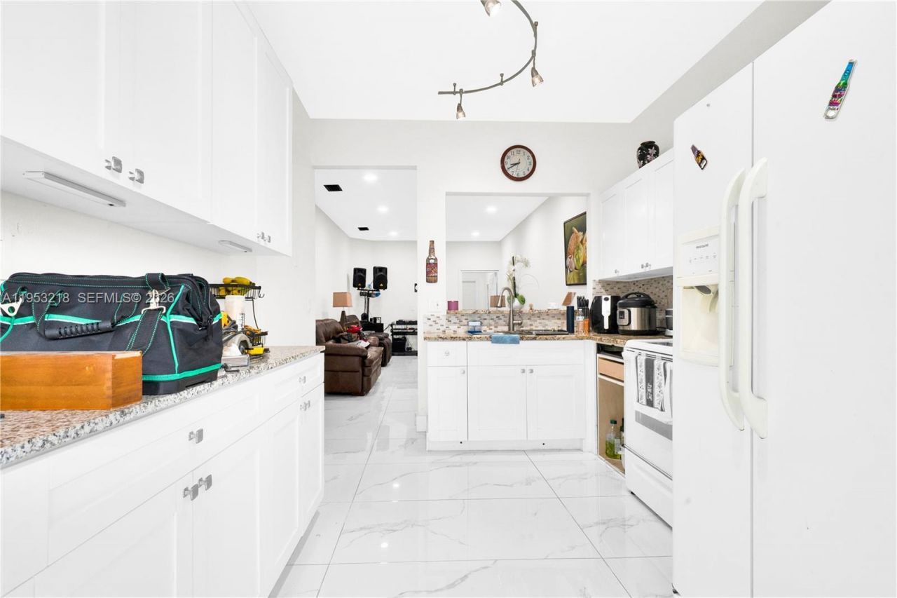 64 SW 15th Ter , Homestead, FL 33030 Photo