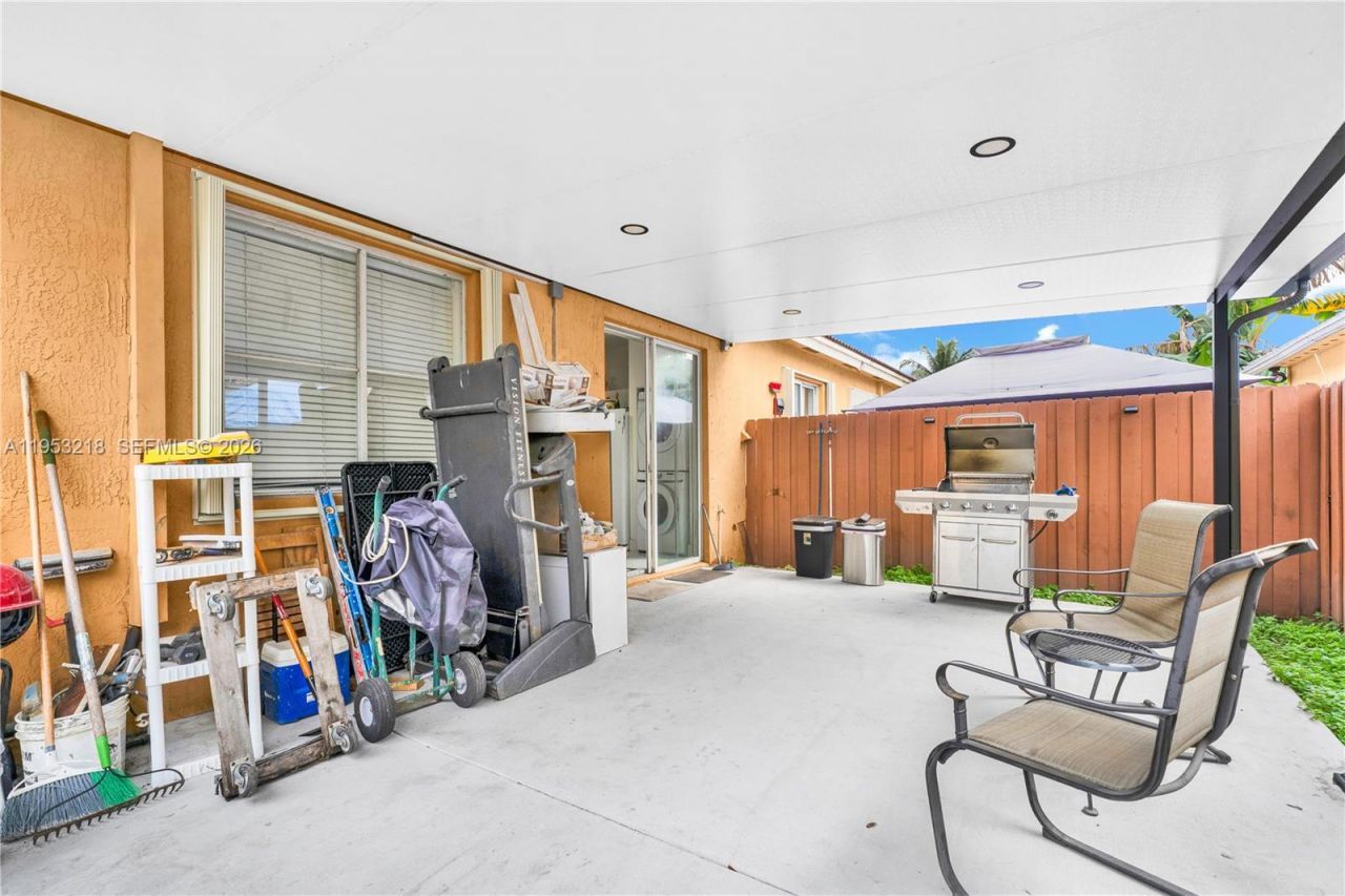 64 SW 15th Ter , Homestead, FL 33030 Photo