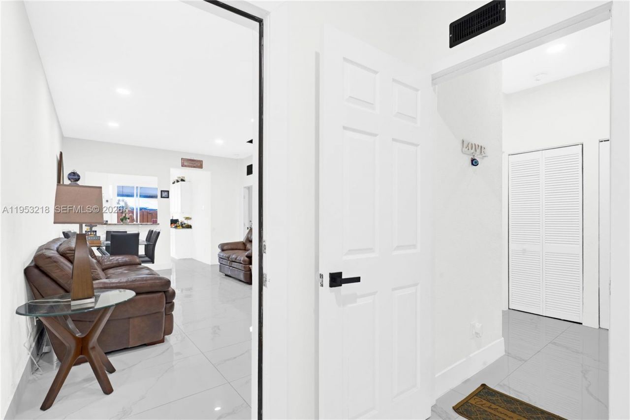 64 SW 15th Ter , Homestead, FL 33030 Photo