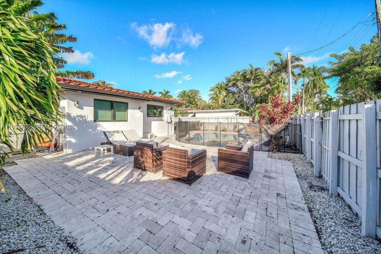 1356 Madison St, Hollywood, FL 33019 Photo