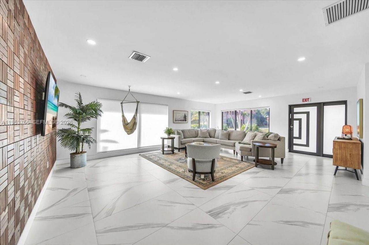 1356 Madison St, Hollywood, FL 33019 Photo