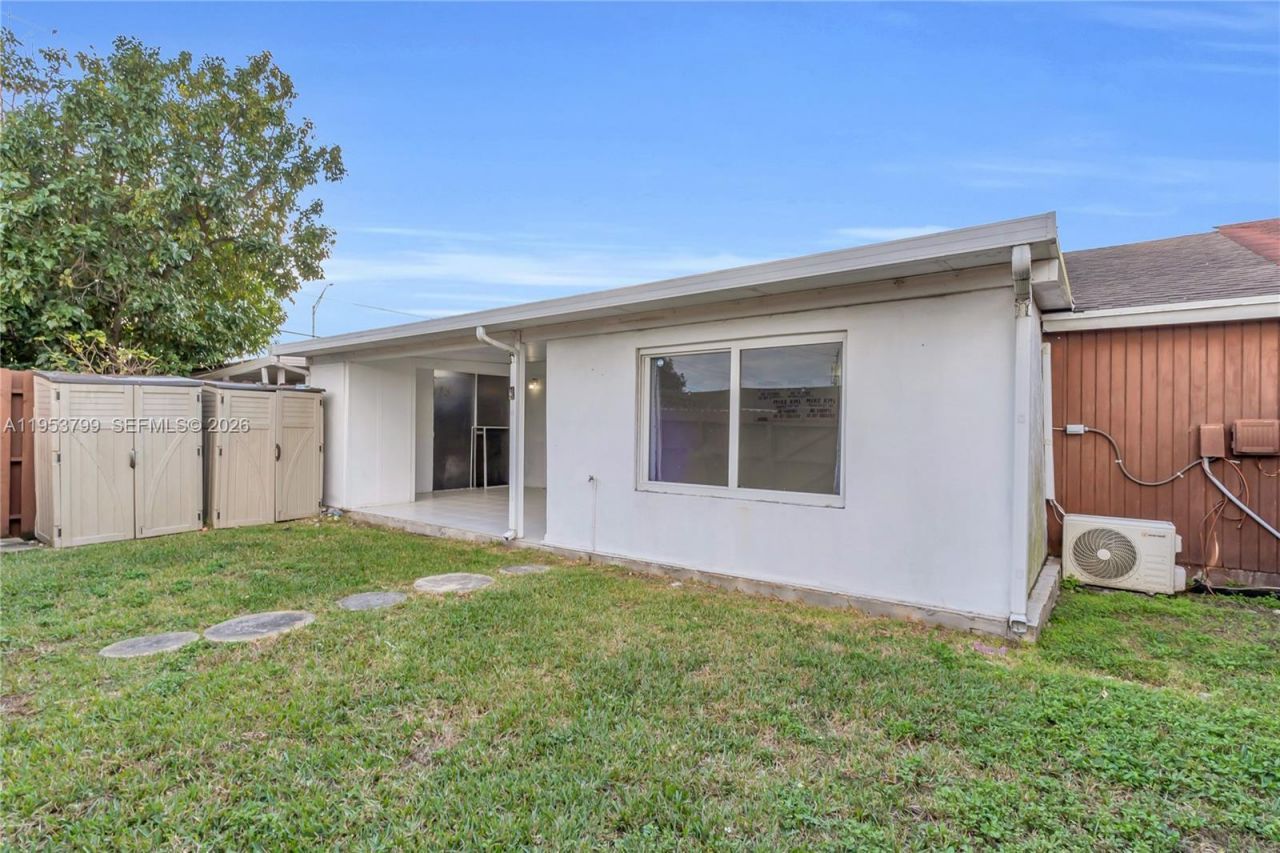 7197 SW 152nd Pl, Miami, FL 33193 Photo