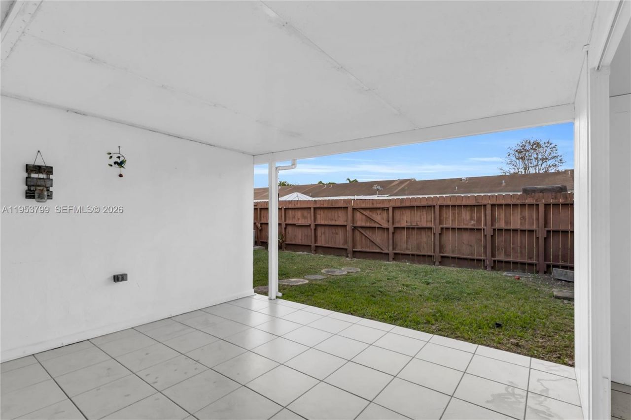 7197 SW 152nd Pl, Miami, FL 33193 Photo