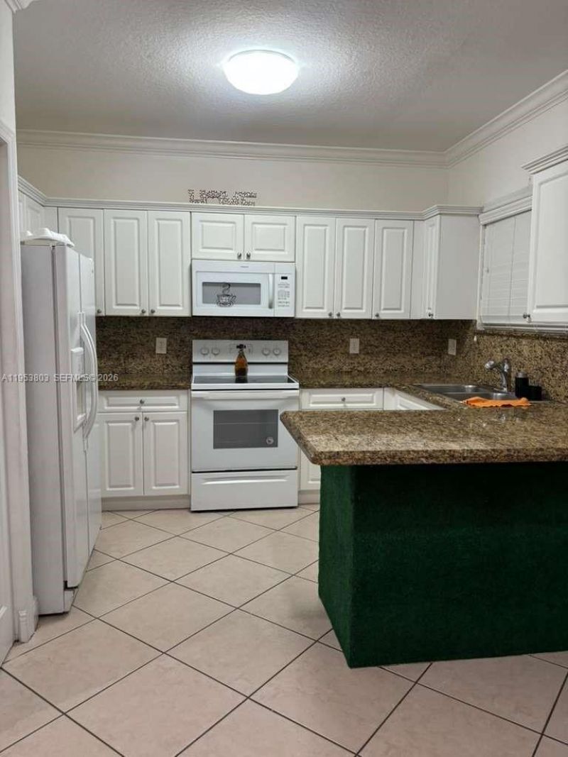 2733 NE 3rd Ct, Unit 105, Homestead, FL 33033 Photo