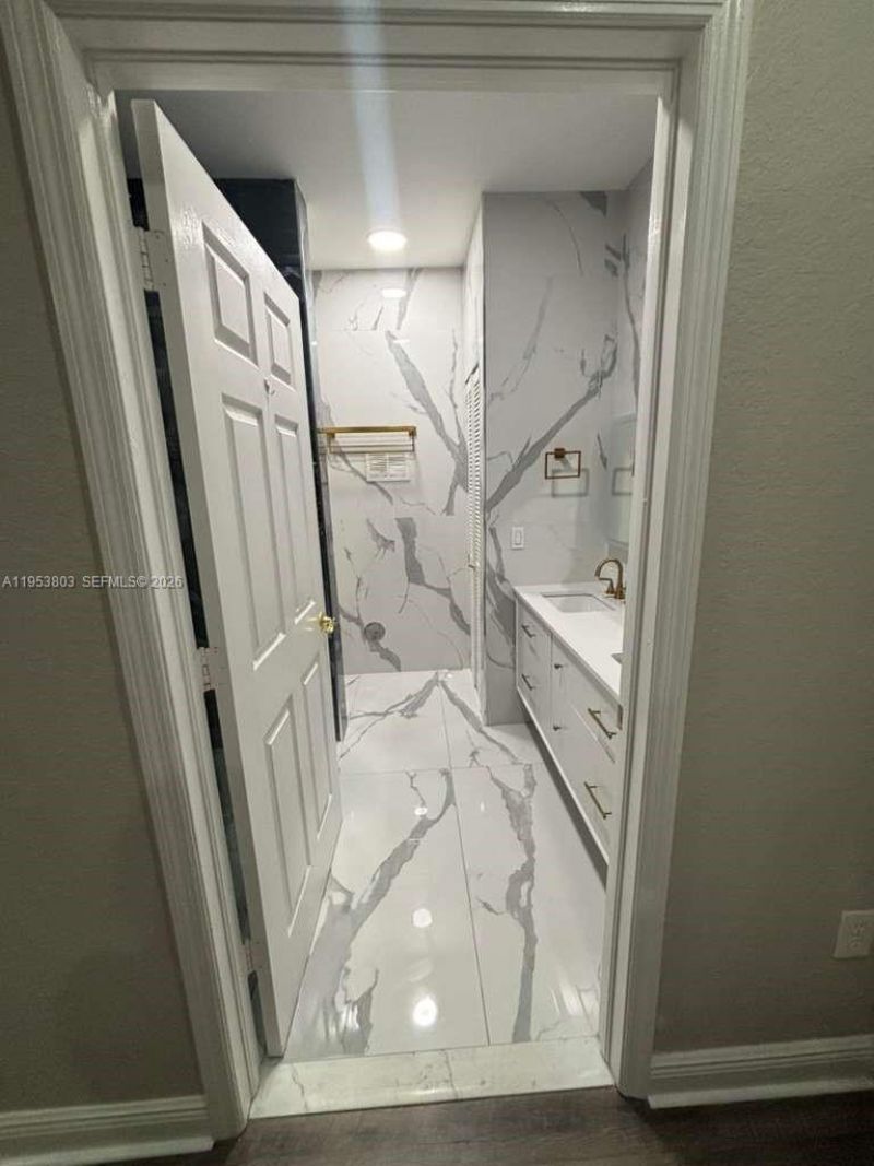 2733 NE 3rd Ct, Unit 105, Homestead, FL 33033 Photo