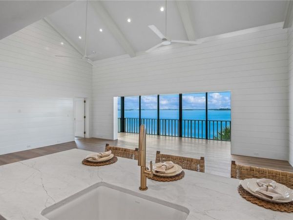 1860 Bay Road, Unit 306-E, Vero Beach, FL 32963