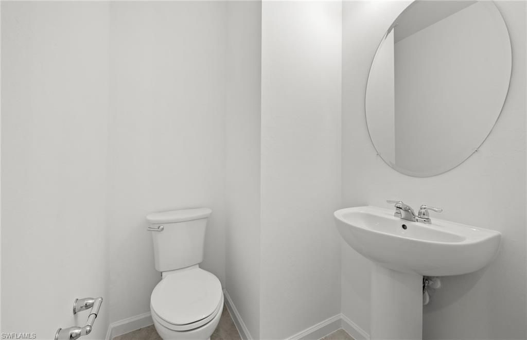 1678 Lake Jessup Cir, Cape Coral, FL 33909 Photo