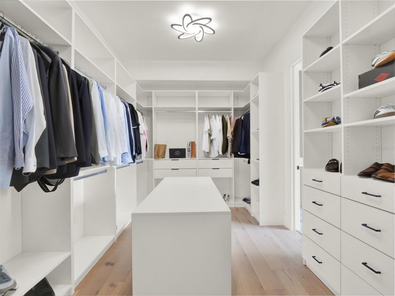 9111 Mid Pines Court, Orlando, FL 32819 Photo