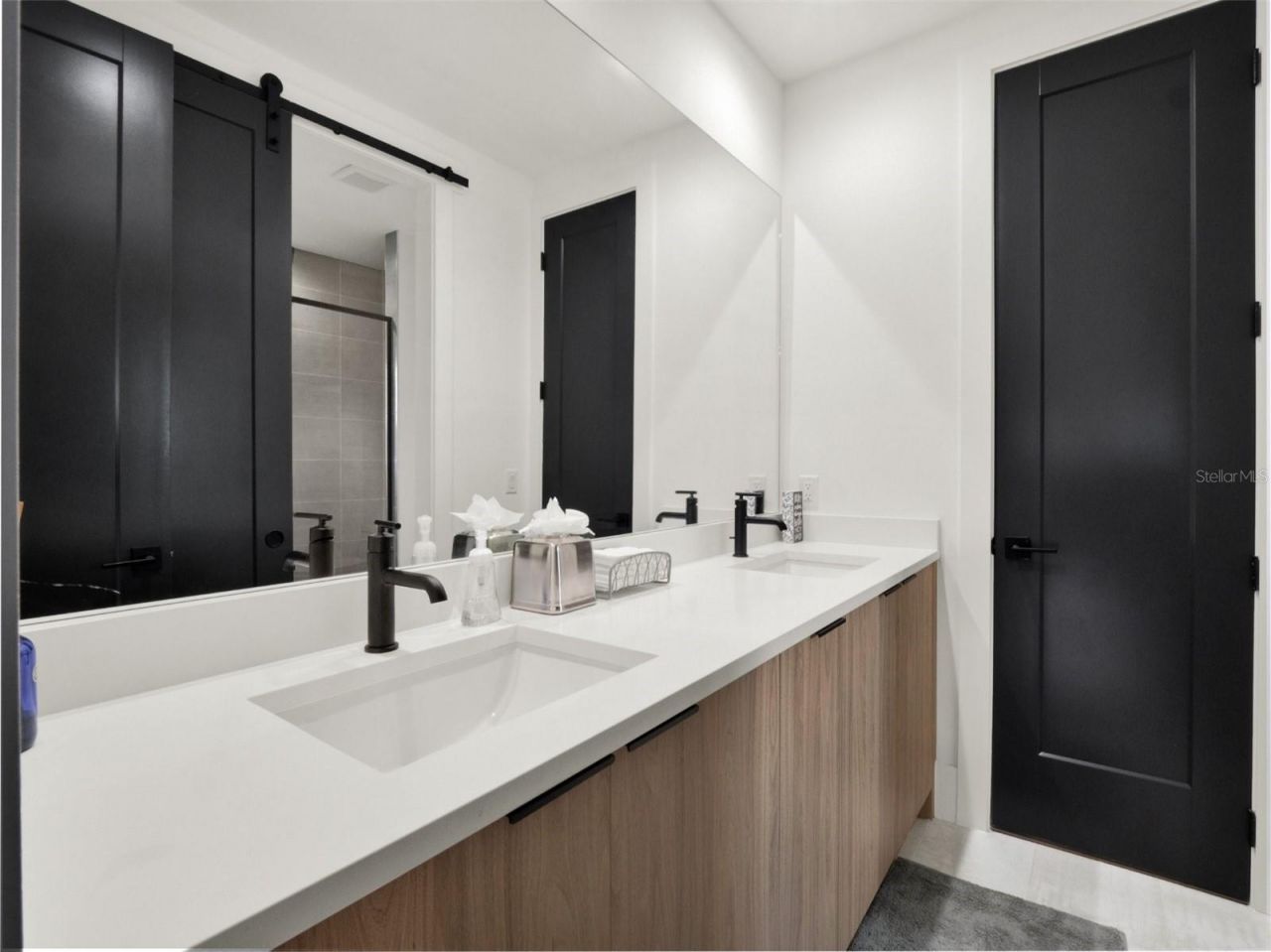 9111 Mid Pines Court, Orlando, FL 32819 Photo