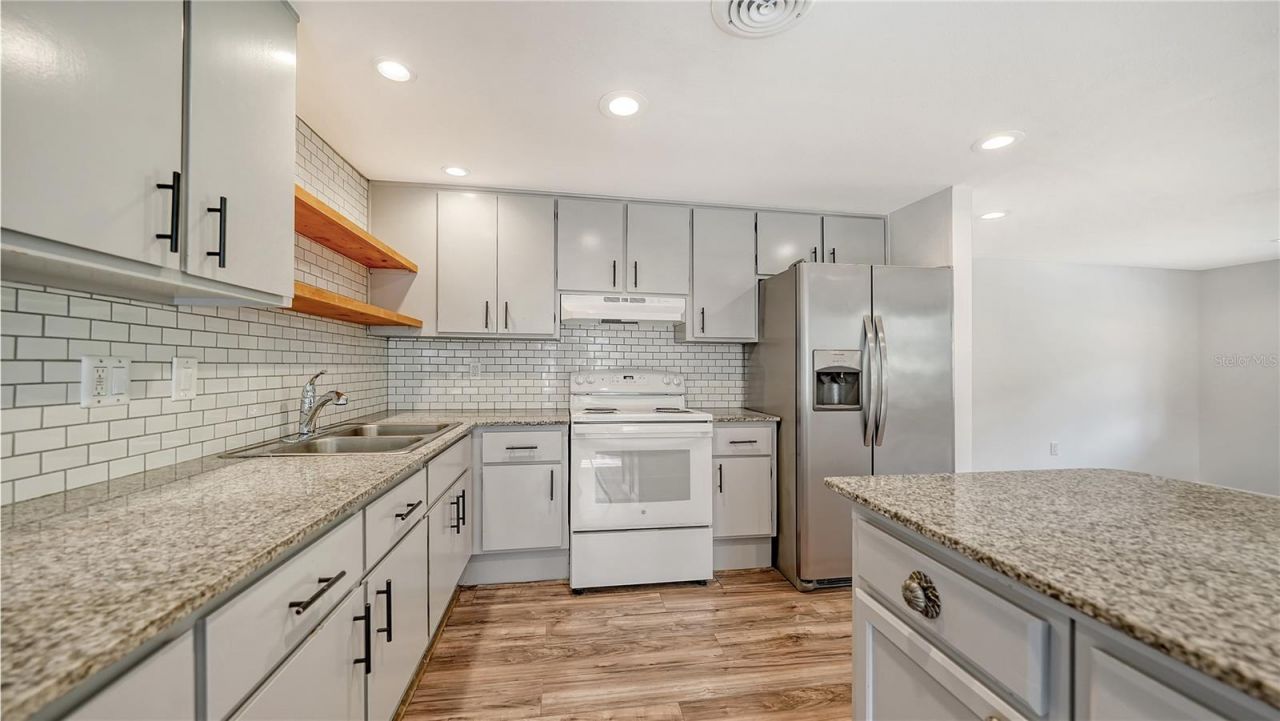 2374 Arlington Street, Sarasota, FL 34239 Photo