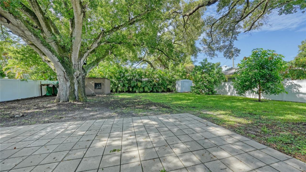 2374 Arlington Street, Sarasota, FL 34239 Photo