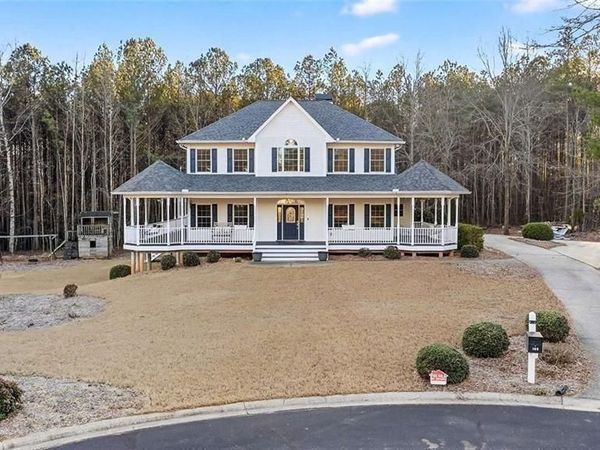 155 Canal Place, Fayetteville, GA 30215