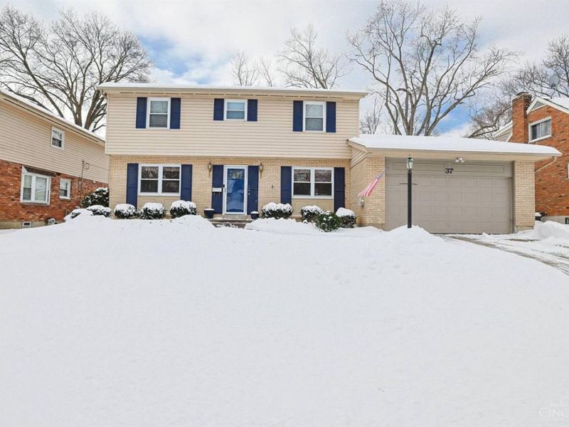 37 Hayden Drive, Greenhills, OH 45218 Photo 1