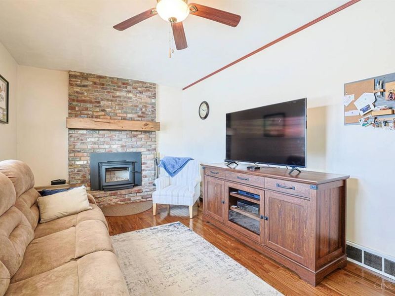 37 Hayden Drive, Greenhills, OH 45218 Photo 10