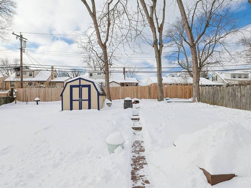 37 Hayden Drive, Greenhills, OH 45218 Photo 35