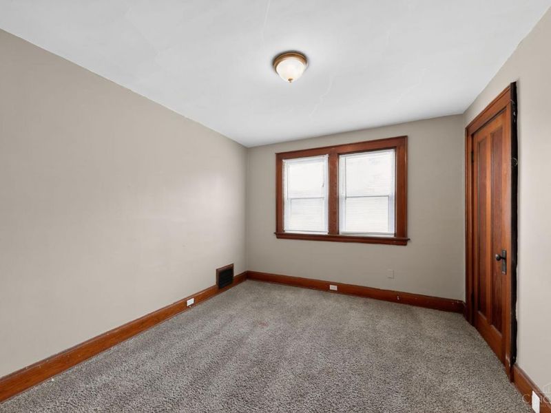 1059 Lockman Avenue, Cincinnati, OH 45238 Photo 4