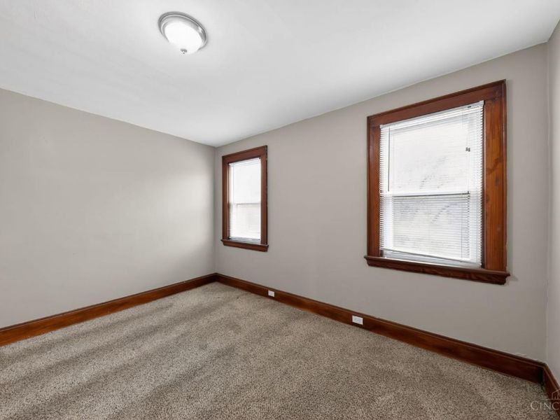1059 Lockman Avenue, Cincinnati, OH 45238 Photo 7