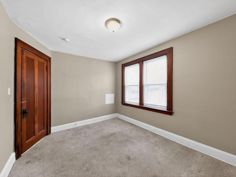 1059 Lockman Avenue, Cincinnati, OH 45238 Photo 8
