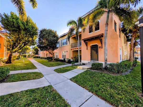 3561 Forest Hill Blvd, Unit 80, Palm Springs, FL 33406