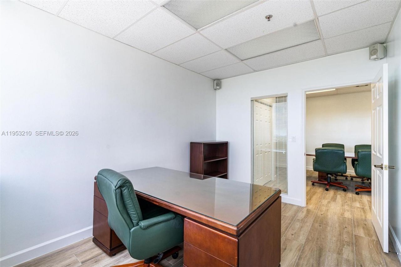 2455 E Sunrise Blvd, Unit CU9J, Fort Lauderdale, FL 33304 Photo