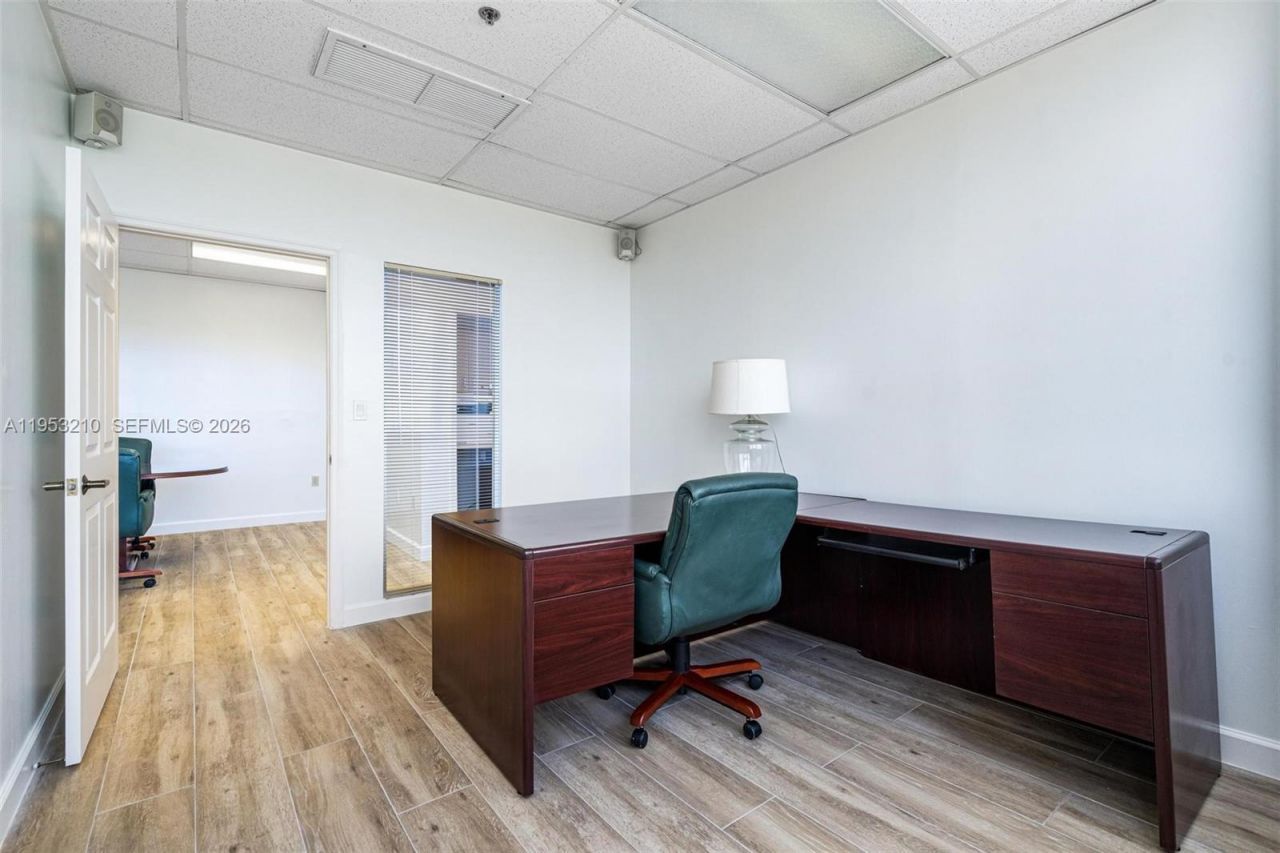 2455 E Sunrise Blvd, Unit CU9J, Fort Lauderdale, FL 33304 Photo