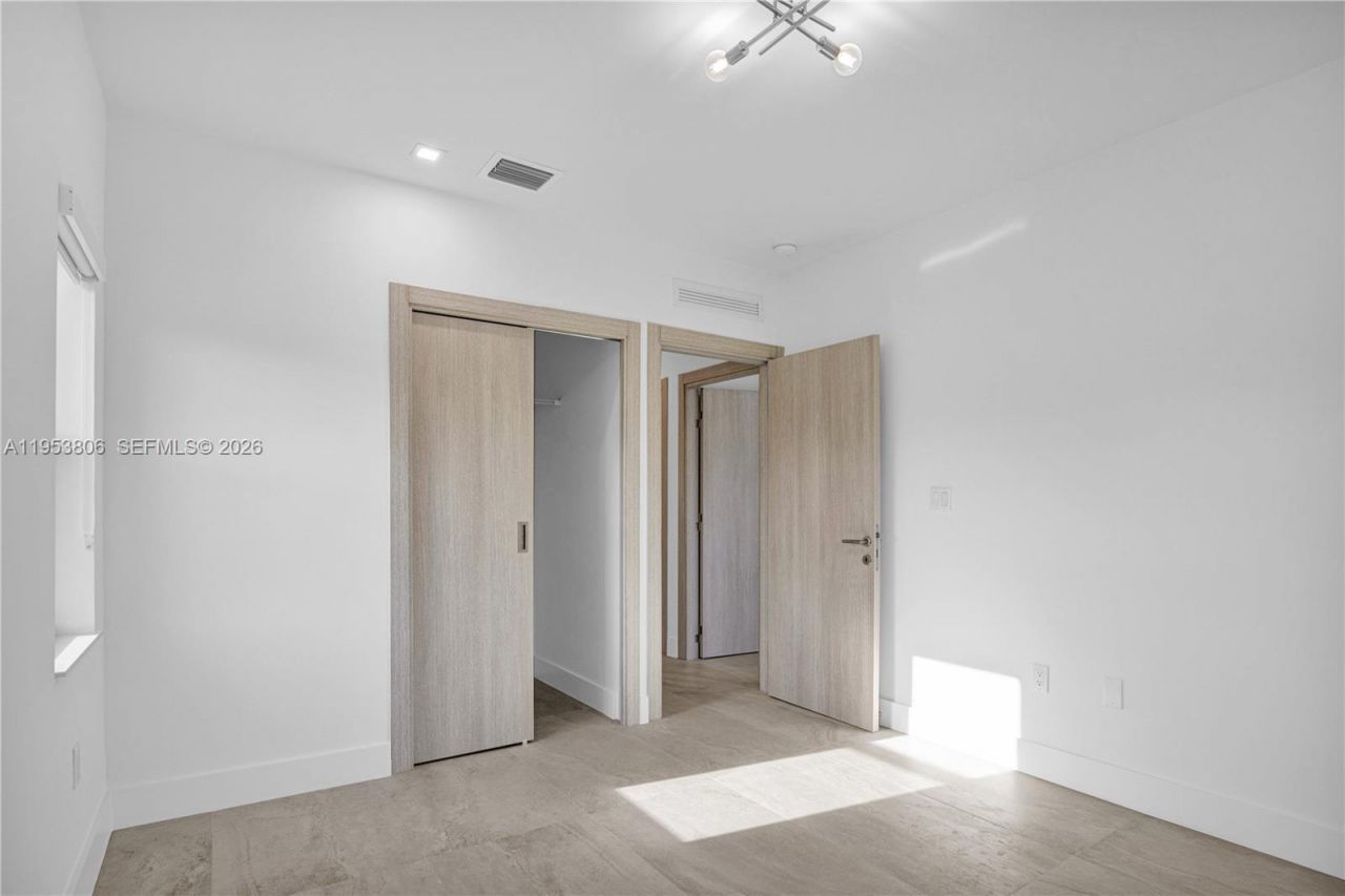 3433 SW 16th Ter, Miami, FL 33145 Photo