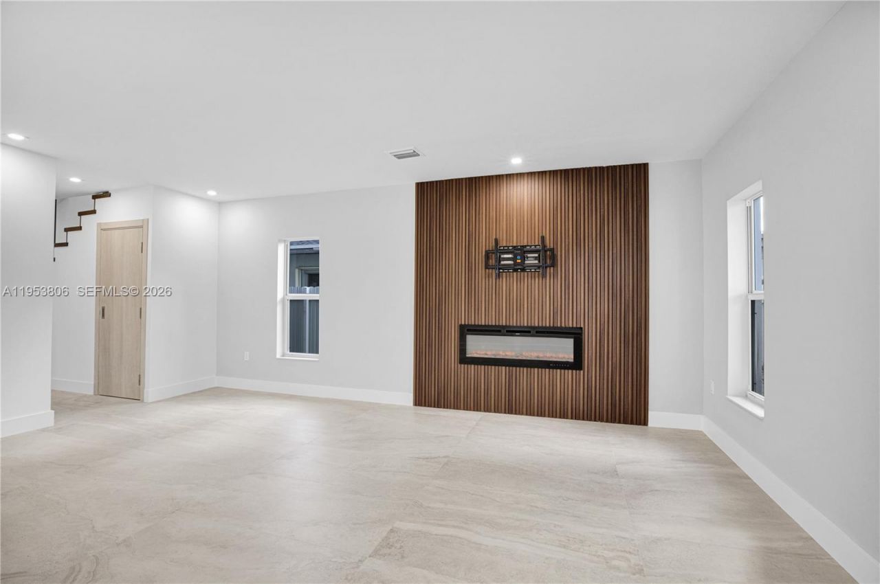 3433 SW 16th Ter, Miami, FL 33145 Photo