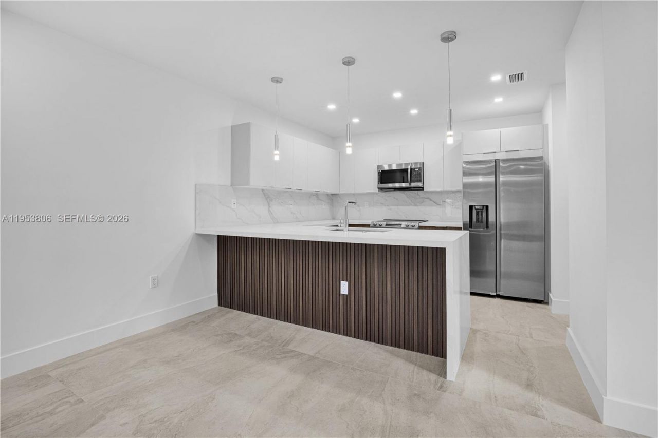 3433 SW 16th Ter, Miami, FL 33145 Photo