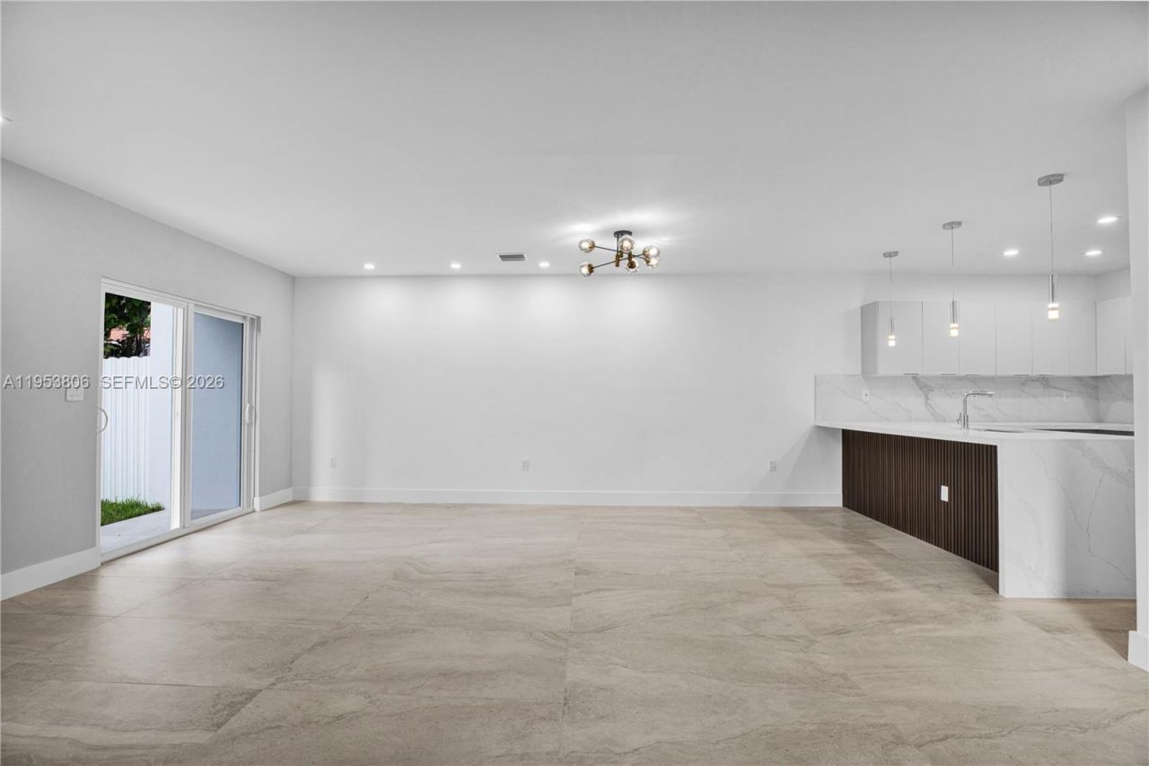 3433 SW 16th Ter, Miami, FL 33145 Photo