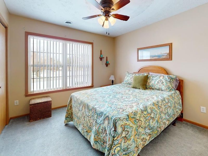 338 E Howard, Willard, OH 44890 Photo 16