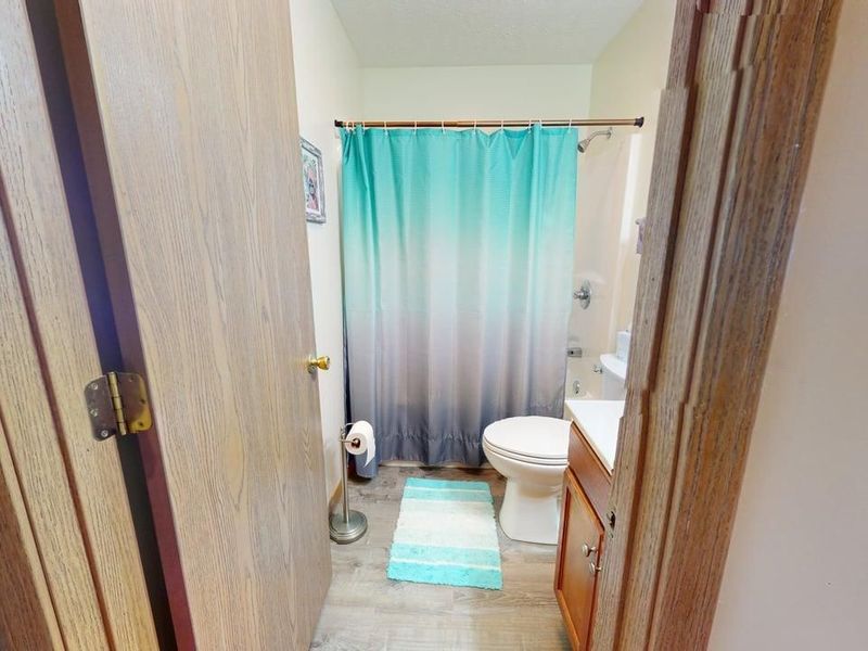 338 E Howard, Willard, OH 44890 Photo 17